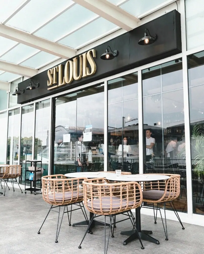 St. Louis Alabang Cafe Storefront